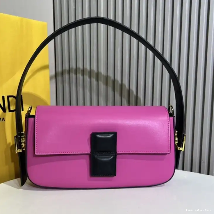 In Rose Baguette Twist Leather Bag Medium Fendi Nappa 0705